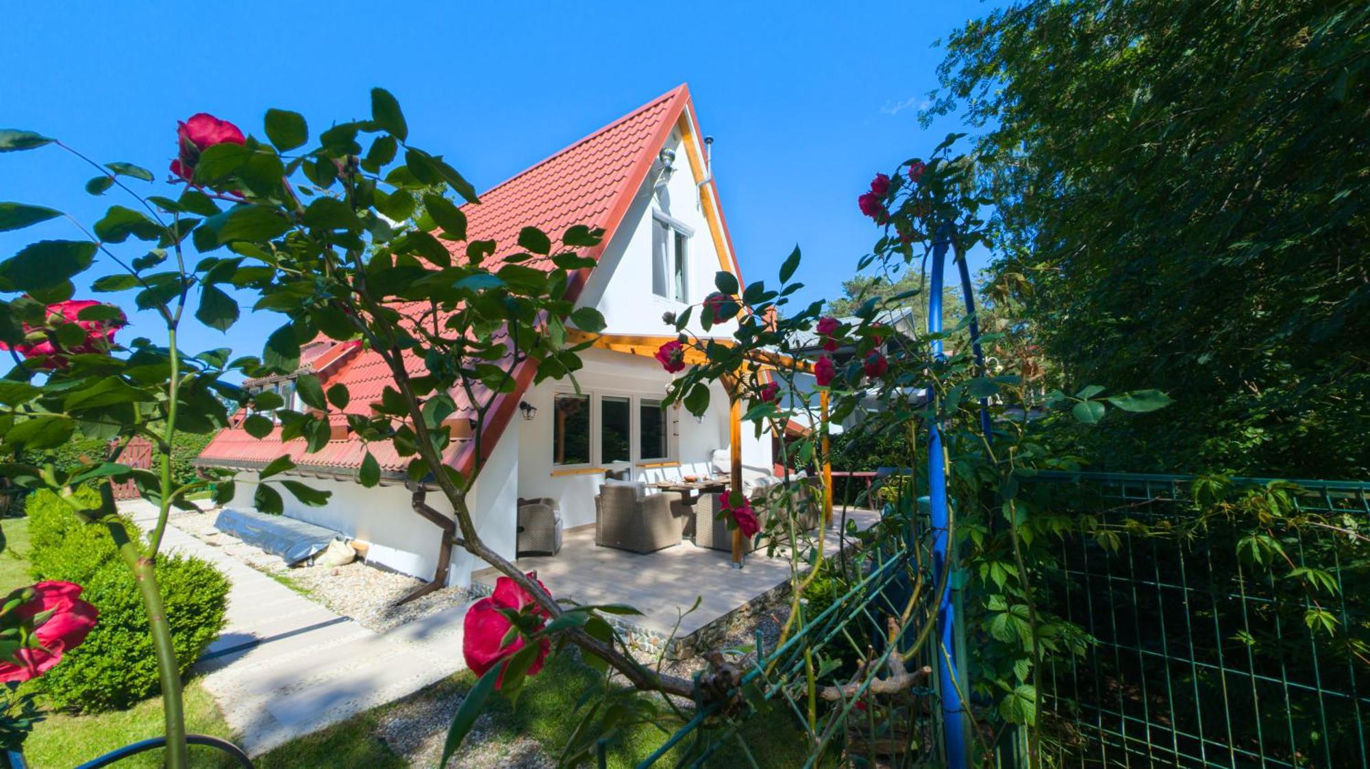 Dom Wakacyjny Za Zakretem Rowy  Exterior photo